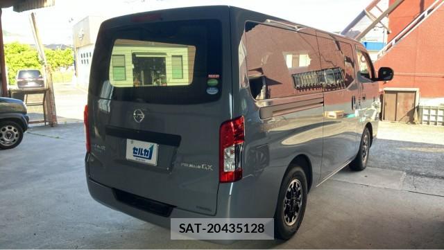 Nissan NV350 Caravan 2021-02 8282472-12