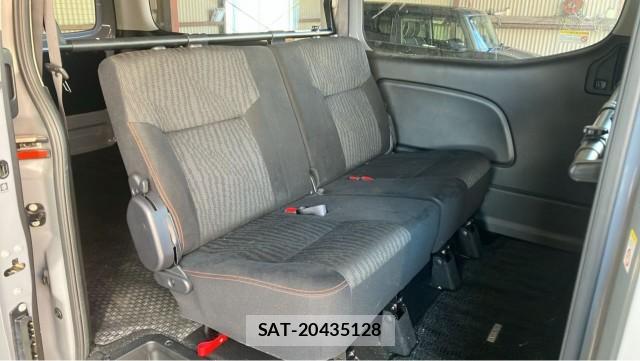 Nissan NV350 Caravan 2021-02 8282472-6