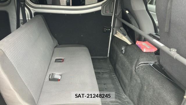 Nissan NV350 Caravan 2019-09 8282480-6