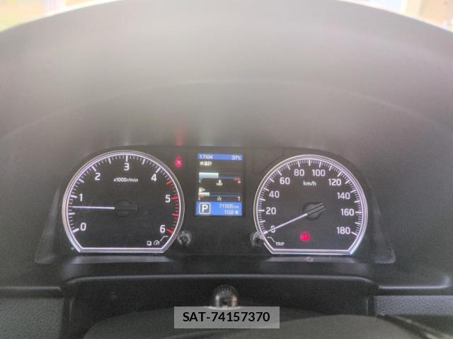 Nissan NV350 Caravan 2021-06 8283095-3