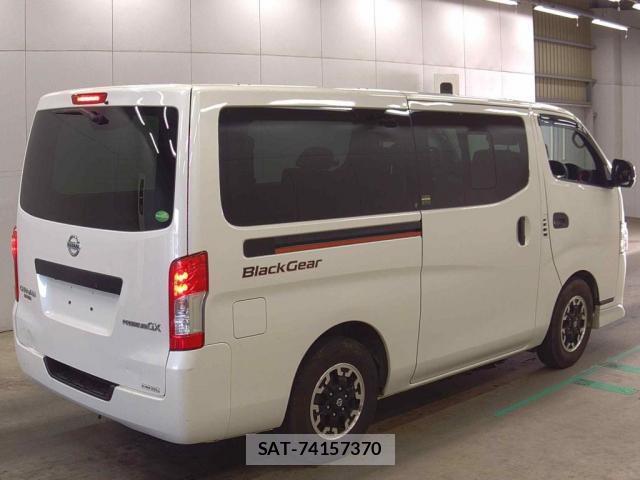 Nissan NV350 Caravan 2021-06 8283095-5