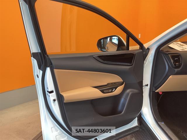 Lexus NX 2025-04 8276750-12