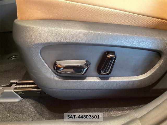 Lexus NX 2025-04 8276750-15