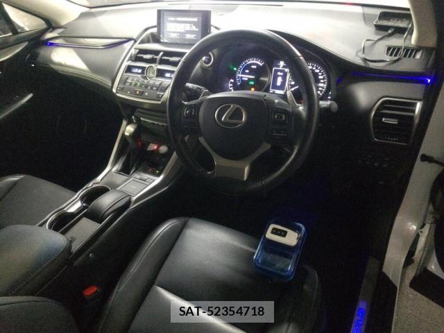 Lexus NX 2015-10 8277451-2