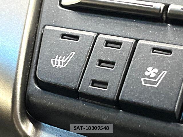 Lexus NX 2018-03 8277749-5
