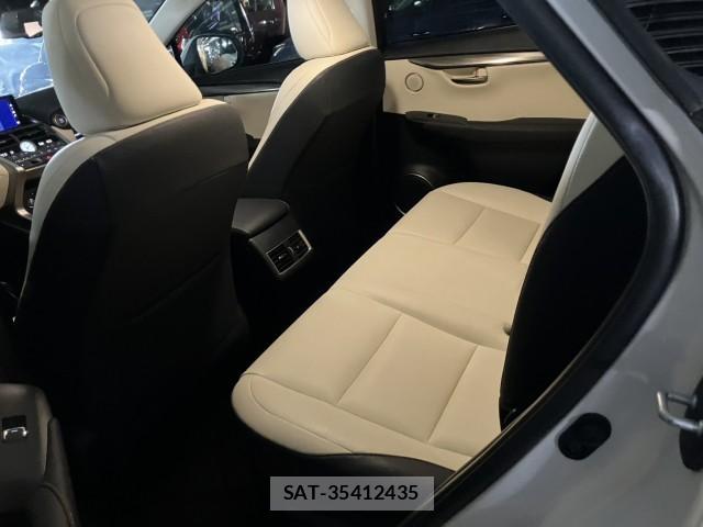 Lexus NX 2018-01 8278999-2