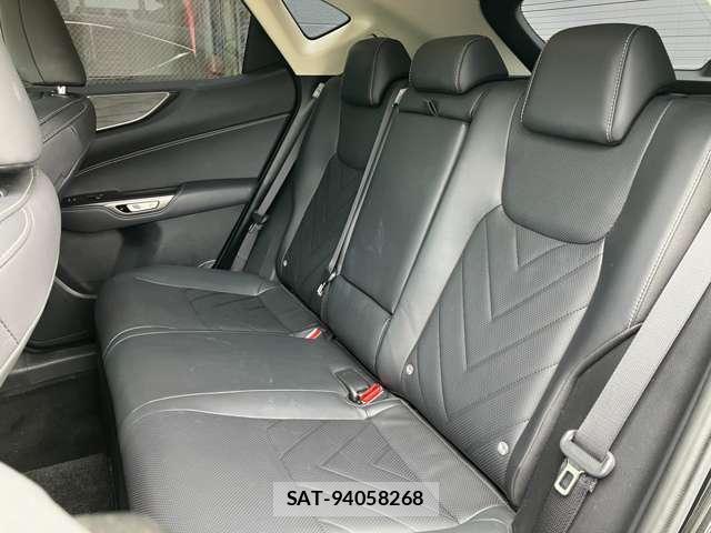 Lexus NX 2022-01 8280341-11