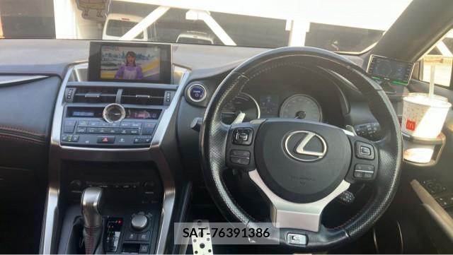 Lexus NX 2016-10 8281102-16