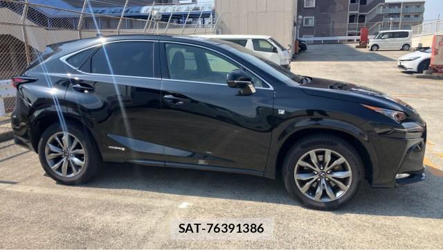 Lexus NX 2016-10 8281102-3