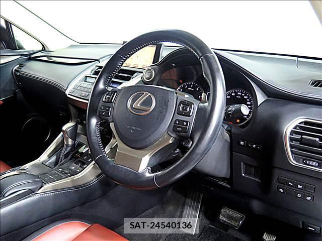 Lexus NX 2016-04 8281242-10