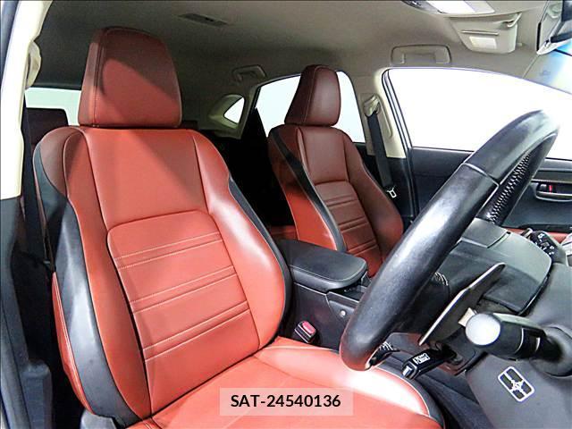 Lexus NX 2016-04 8281242-11