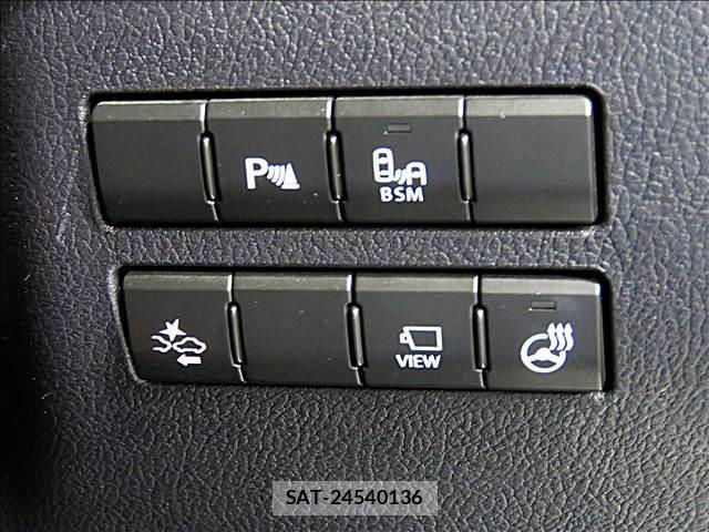 Lexus NX 2016-04 8281242-17