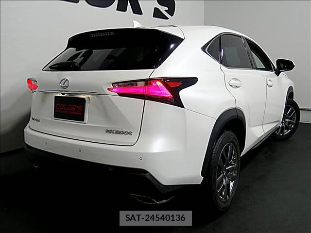 Lexus NX 2016-04 8281242-2