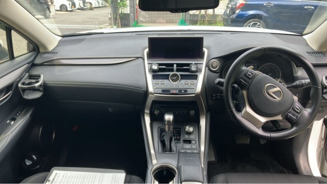 Lexus NX 2020-02 8281600-2