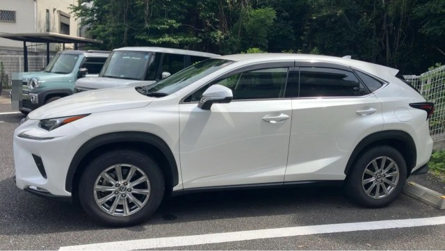 Lexus NX 2020-02 8281600-3