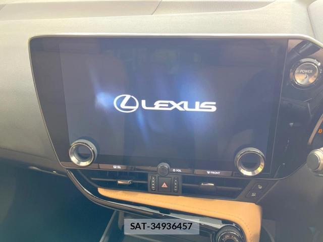 Lexus NX 2023-02 8282651-2