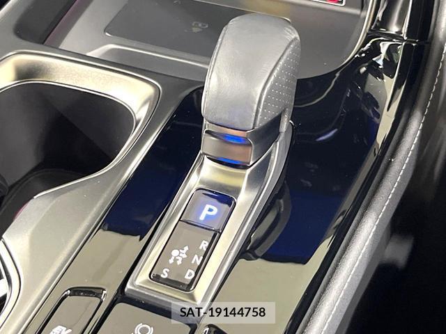 Lexus NX 2022-01 8283471-19