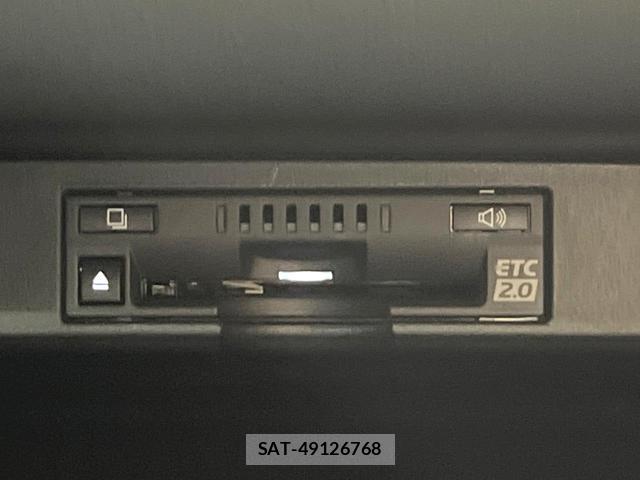 Lexus NX 2021-04 8283473-4
