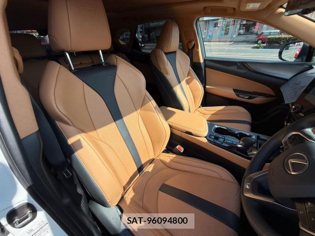 Lexus NX 2025-03 8284808-13