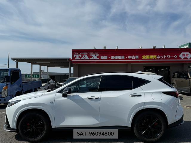 Lexus NX 2025-03 8284808-18