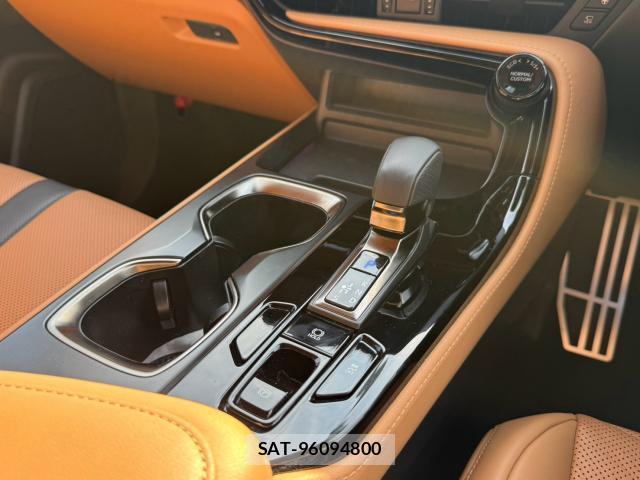 Lexus NX 2025-03 8284808-9