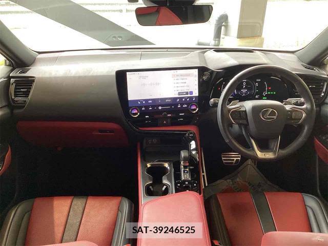Lexus NX 2024-04 8285386-11
