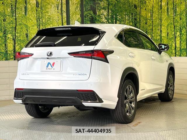 Lexus NX 2018-12 8285461-16