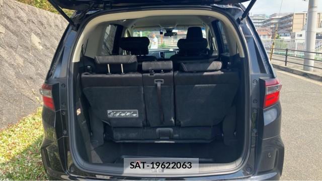Honda ODYSSEY 2019-07 8281757-17