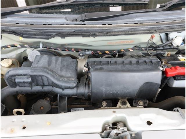 Nissan OTTI 2011-05 8279063-15