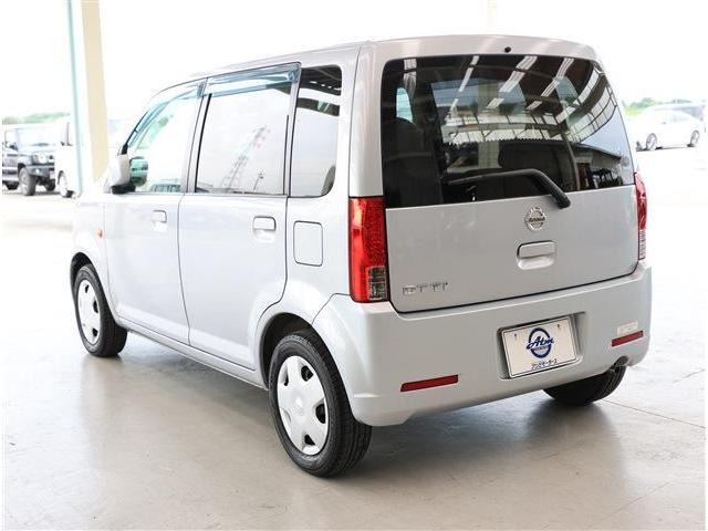 Nissan OTTI 2011-05 8279063-19