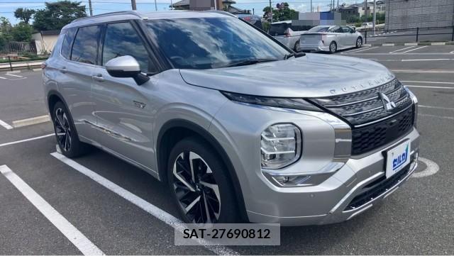 Mitsubishi OUTLANDER PHEV 2022-01 8276916-11