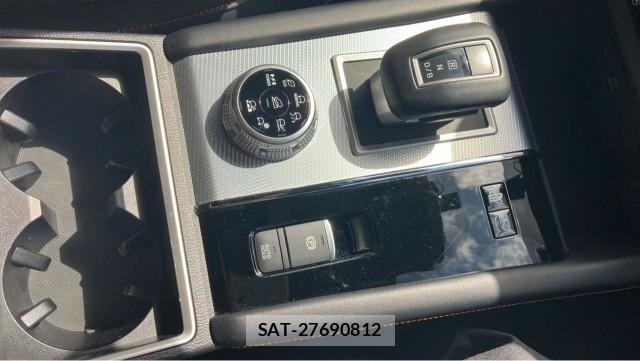 Mitsubishi OUTLANDER PHEV 2022-01 8276916-14