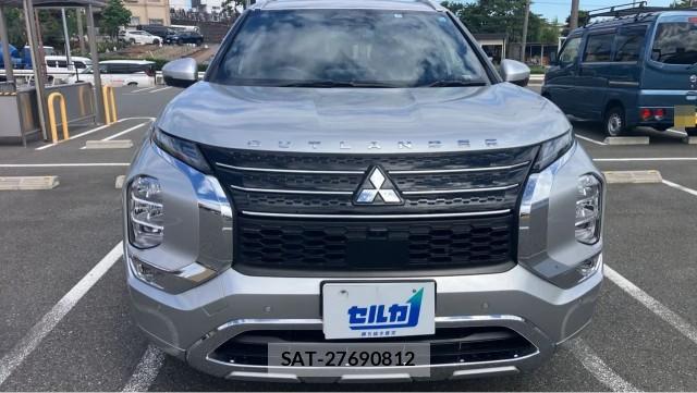 Mitsubishi OUTLANDER PHEV 2022-01 8276916-9