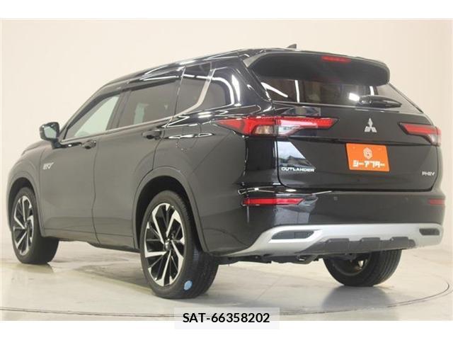 Mitsubishi OUTLANDER PHEV 2022-06 8277357-10