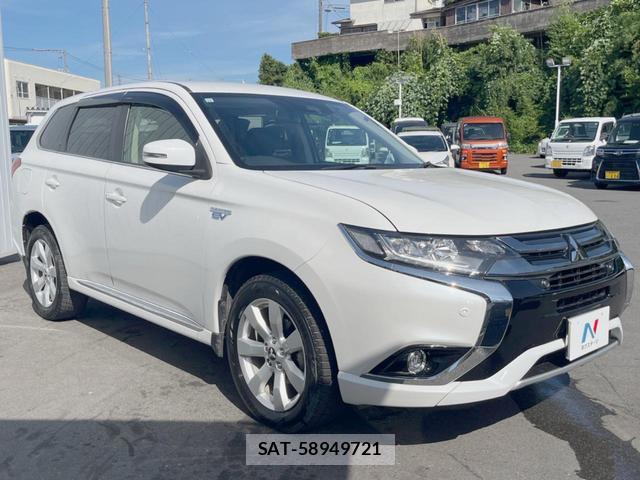 Mitsubishi OUTLANDER PHEV 2017-12 8277817-15