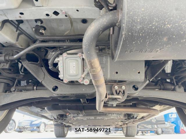 Mitsubishi OUTLANDER PHEV 2017-12 8277817-18