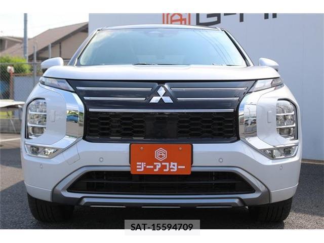 Mitsubishi OUTLANDER PHEV 2024-11 8278089-1