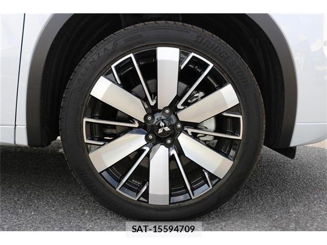 Mitsubishi OUTLANDER PHEV 2024-11 8278089-19