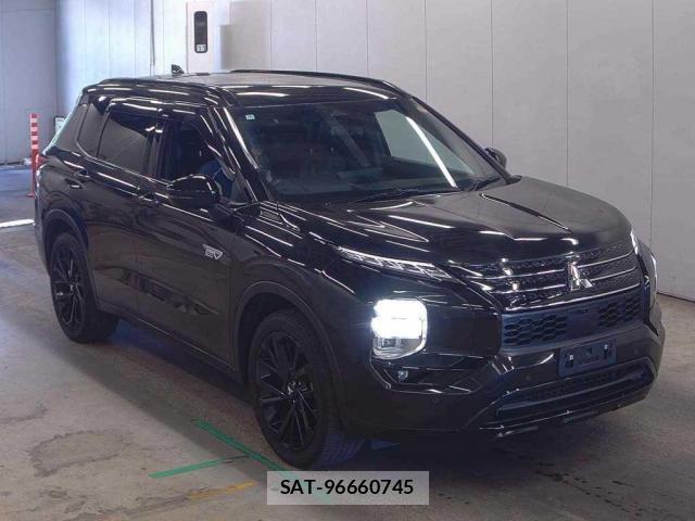 Mitsubishi OUTLANDER PHEV 2024-04 8278550-0
