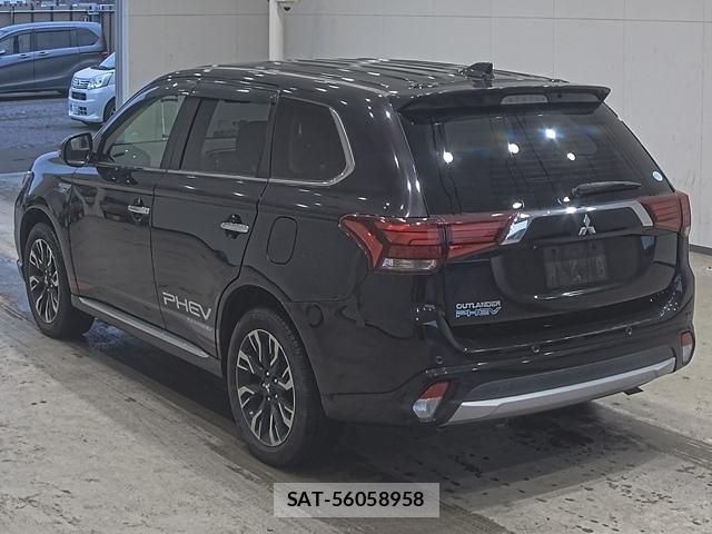 Mitsubishi OUTLANDER PHEV 2016-02 8278913-1