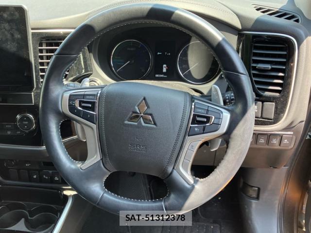Mitsubishi OUTLANDER PHEV 2019-01 8279131-15