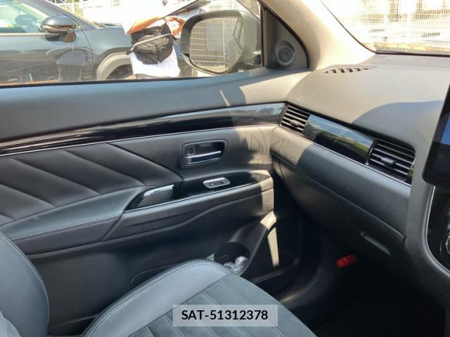 Mitsubishi OUTLANDER PHEV 2019-01 8279131-16