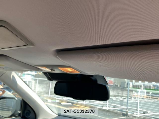 Mitsubishi OUTLANDER PHEV 2019-01 8279131-17