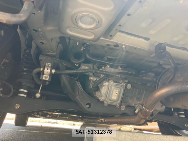 Mitsubishi OUTLANDER PHEV 2019-01 8279131-6
