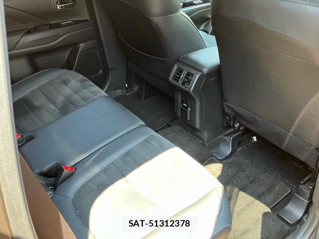 Mitsubishi OUTLANDER PHEV 2019-01 8279131-8