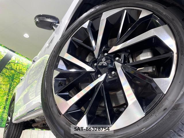 Mitsubishi OUTLANDER PHEV 2022-08 8279479-13