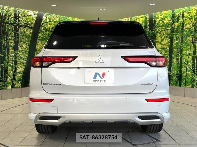 Mitsubishi OUTLANDER PHEV 2022-08 8279479-15