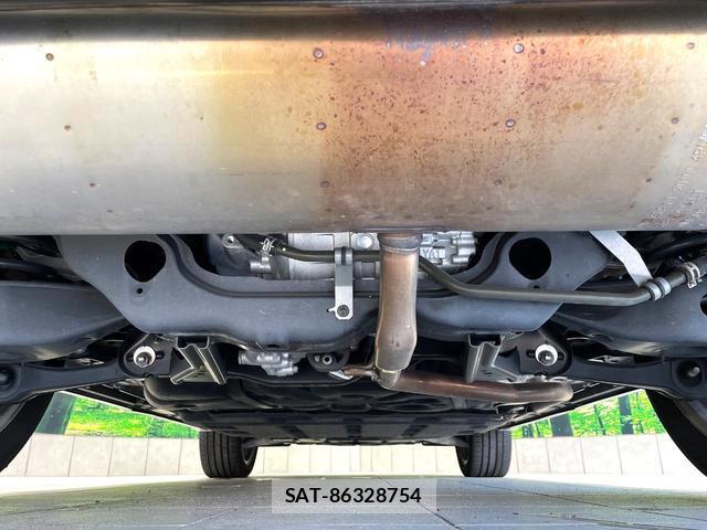 Mitsubishi OUTLANDER PHEV 2022-08 8279479-18