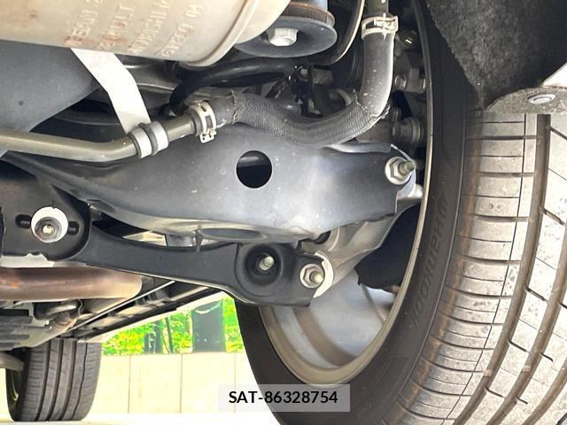 Mitsubishi OUTLANDER PHEV 2022-08 8279479-19