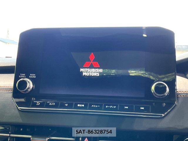 Mitsubishi OUTLANDER PHEV 2022-08 8279479-3